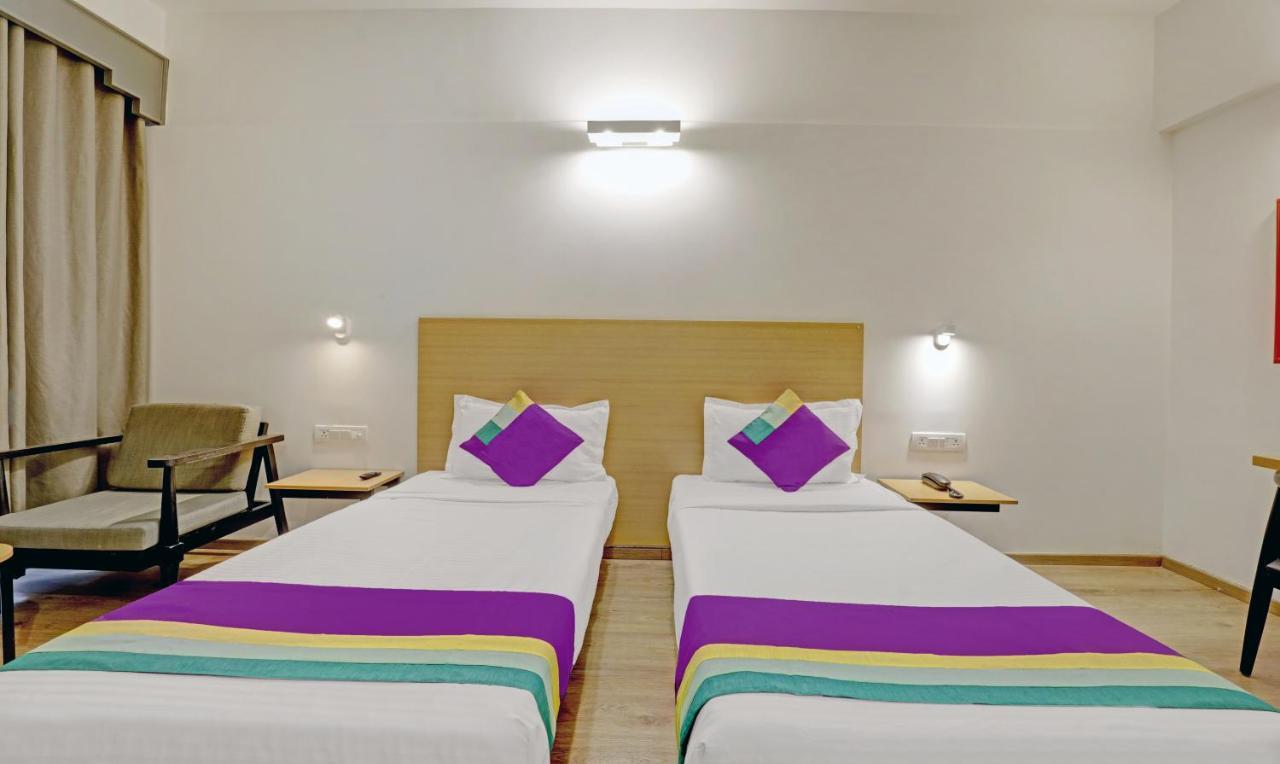 Hotel Itsy By Treebo - Vashistha Hyderabad Exterior foto